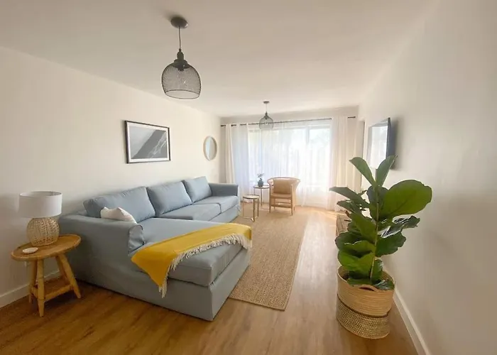 Kalk Bay Stylish 2Bed With Balcony, Views & Pool 34Sjt