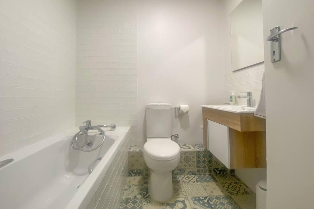 Apartment Kalk Bay Stylish 2bed With Balcony, Views & Pool 34sjt Cape Town